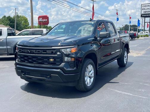 2025 Chevrolet Silverado 1500 Custom