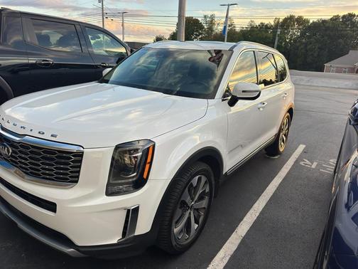 2020 Kia Telluride S