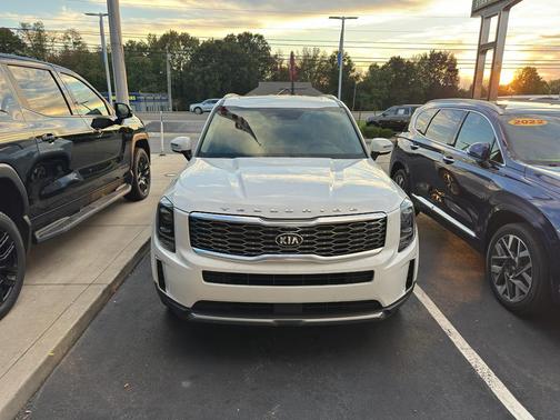 2020 Kia Telluride S