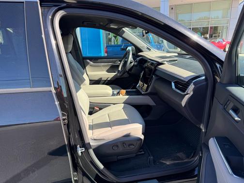 2024 GMC Acadia FWD Elevation