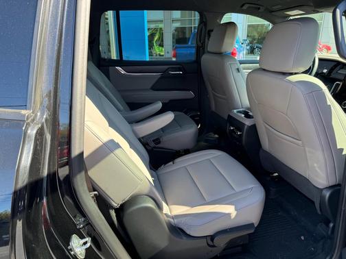 2024 GMC Acadia FWD Elevation