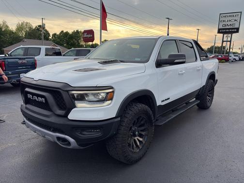 Bright White Clearcoat 2019 RAM 1500 Rebel