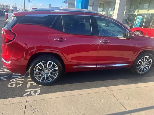 2024 GMC Terrain Denali
