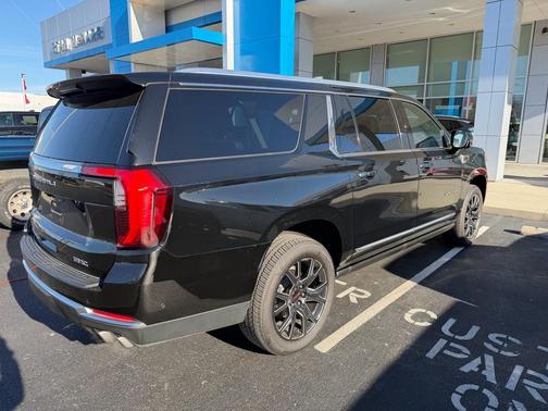 2025 GMC Yukon XL Denali