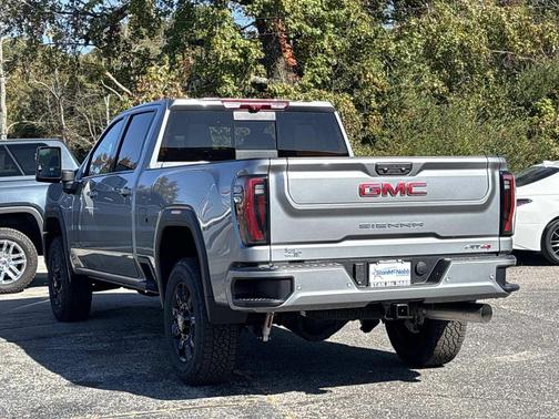 2026 GMC Sierra 2500 AT4