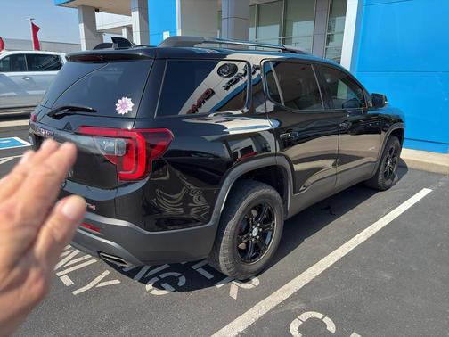 2021 GMC Acadia AWD AT4