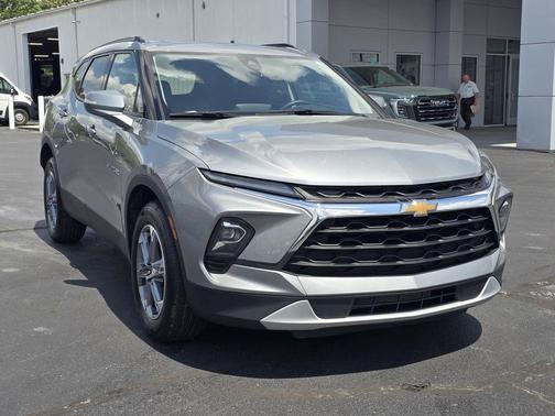 Sterling Gray Metallic 2023 Chevrolet Blazer 3LT