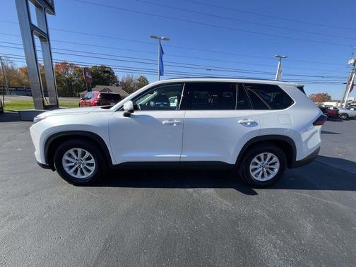 2025 Toyota Grand Highlander XLE