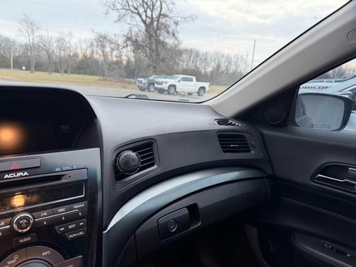 2014 Acura ILX 2.0L Technology