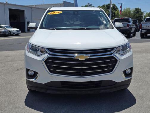 Summit White 2020 Chevrolet Traverse LT Leather
