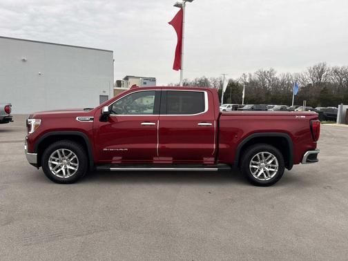 2021 GMC Sierra 1500 SLT