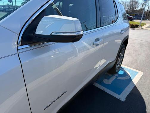 2021 GMC Acadia FWD SLT