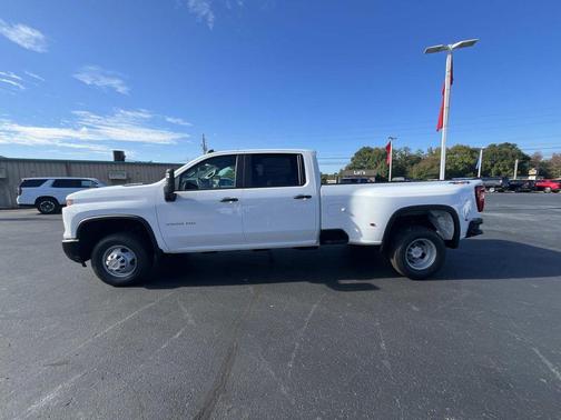 2026 Chevrolet Silverado 3500 WT