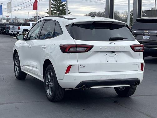2023 Ford Escape ST-Line Select