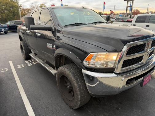 2018 RAM 3500 Tradesman Crew Cab 4x4 6'4' Box