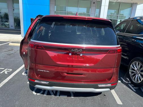 2024 Kia Carnival LX