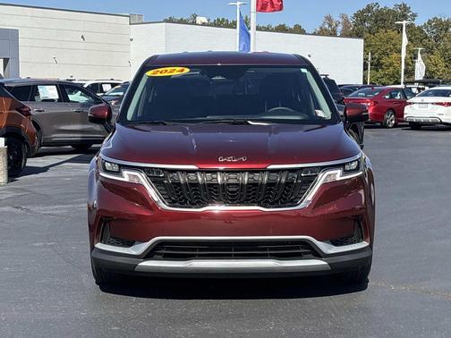 2024 Kia Carnival LX