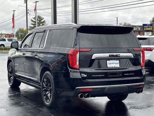 2022 GMC Yukon XL Denali