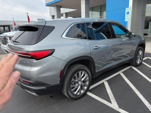 2025 Buick Enclave Preferred FWD