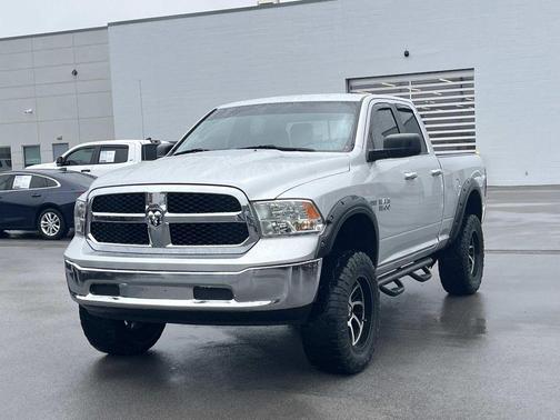 2016 RAM 1500 SLT