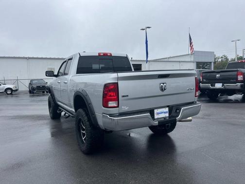 2016 RAM 1500 SLT