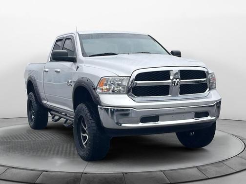 2016 RAM 1500 SLT