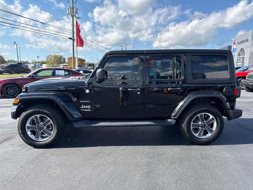 2020 Jeep Wrangler Unlimited Sahara