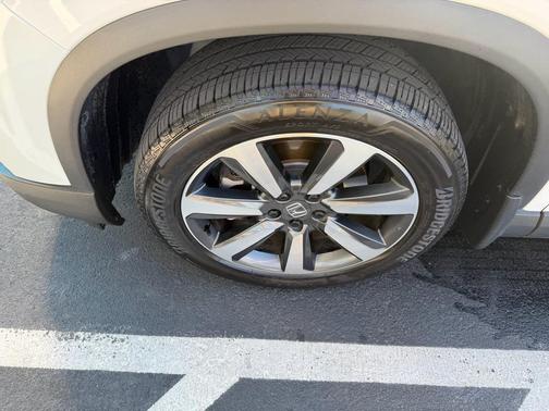 2025 Honda Pilot Touring 8-Passenger