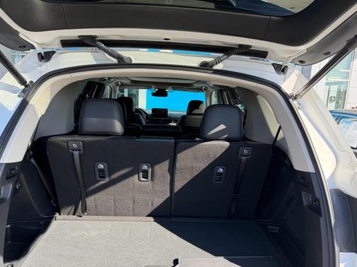 2025 Honda Pilot Touring 8-Passenger