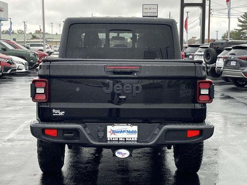 2021 Jeep Gladiator Willys 4x4