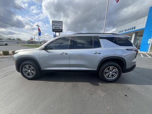 2024 Chevrolet Traverse LT