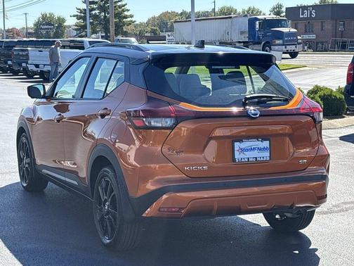 2021 Nissan Kicks SR