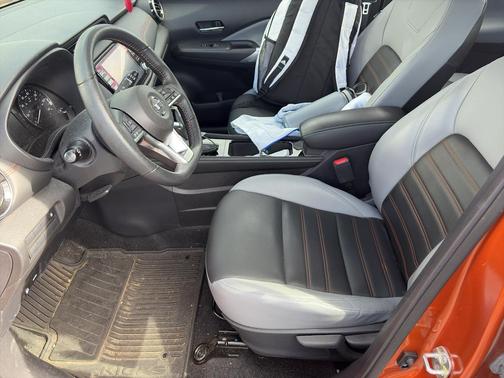2021 Nissan Kicks SR