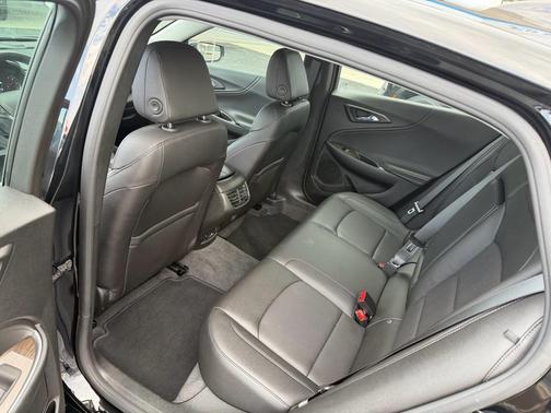 2023 Chevrolet Malibu FWD 2LT