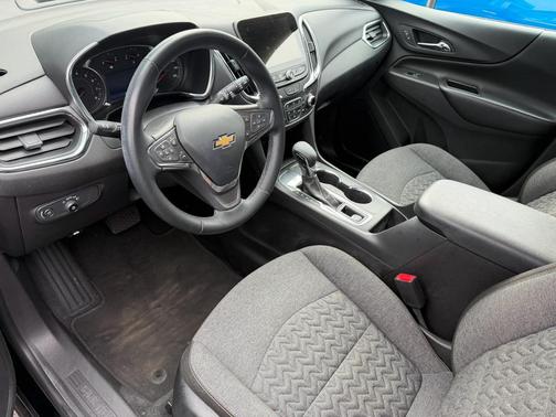 Mosaic Black Metallic 2024 Chevrolet Equinox 1LT
