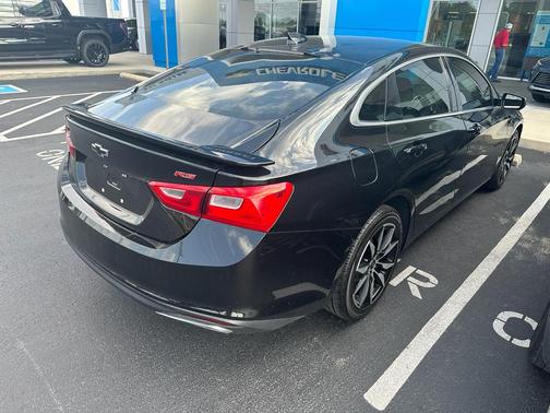 2022 Chevrolet Malibu FWD RS