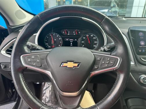 2022 Chevrolet Malibu FWD RS
