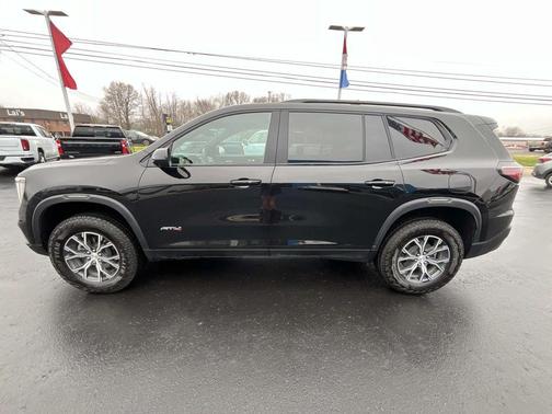 2024 GMC Acadia AWD AT4