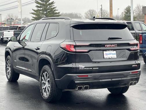 2024 GMC Acadia AWD AT4