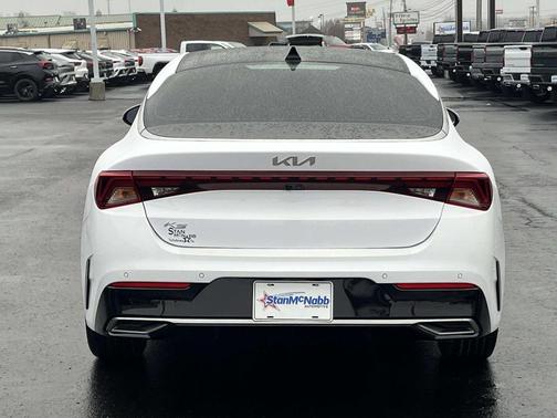 2022 Kia K5 EX