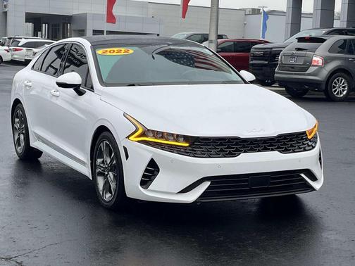 2022 Kia K5 EX