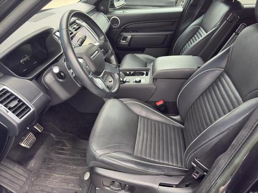 2023 Land Rover Discovery P360 Metropolitan Edition