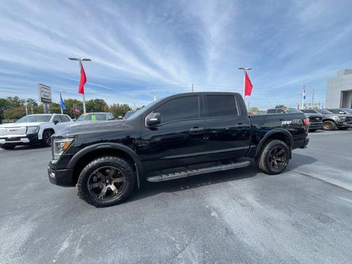 2022 Nissan Titan PRO-4X