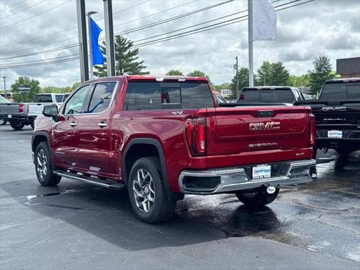 2025 GMC Sierra 1500 SLT