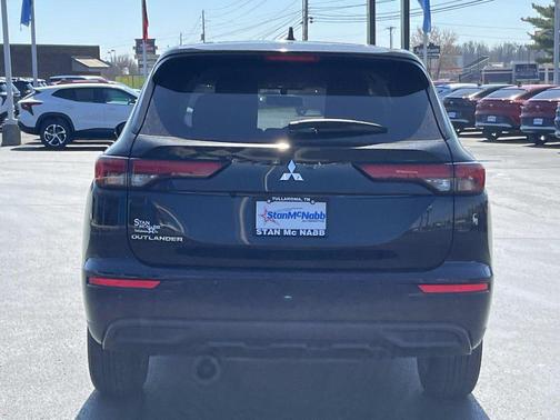 2023 Mitsubishi Outlander ES 2.5 2WD