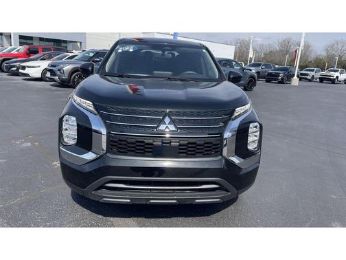 2023 Mitsubishi Outlander ES 2.5 2WD