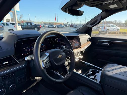 2025 Chevrolet Tahoe 4WD High Country