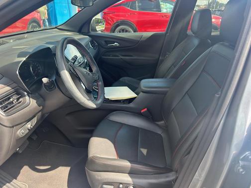 Sterling Gray Metallic 2024 Chevrolet Equinox AWD RS