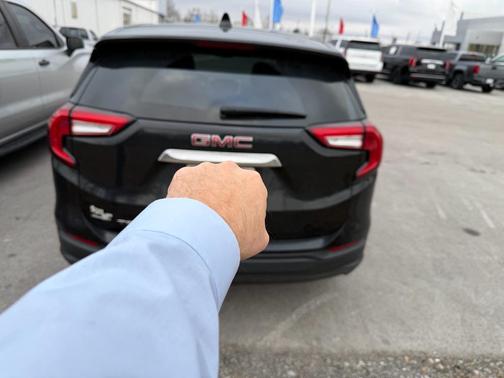 2022 GMC Terrain SLE