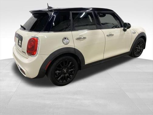 2016 MINI Hardtop Cooper S